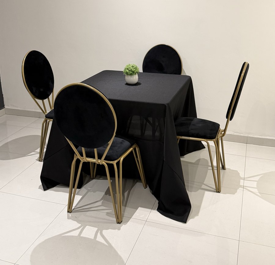 Mesa Cristy — renta de mobiliario Cadi